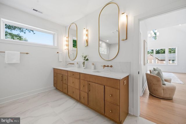 107 YEONAS DRIVE SE, Vienna, VA 22180
