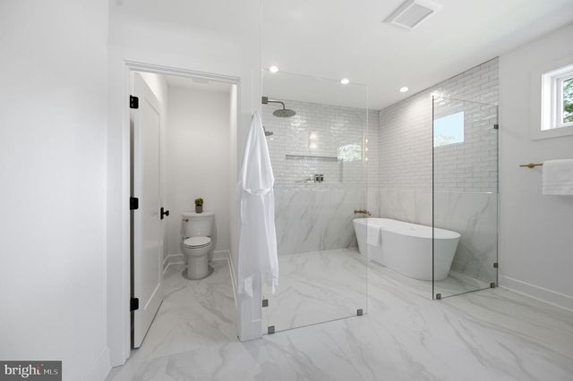 107 YEONAS DRIVE SE, Vienna, VA 22180