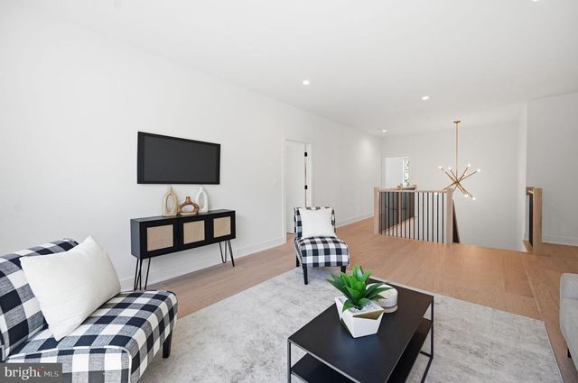 107 YEONAS DRIVE SE, Vienna, VA 22180