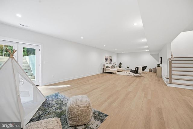 107 YEONAS DRIVE SE, Vienna, VA 22180