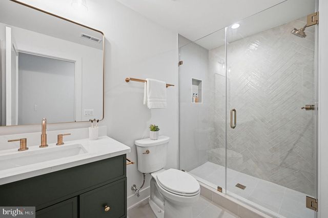 107 YEONAS DRIVE SE, Vienna, VA 22180