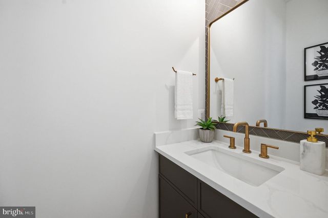 107 YEONAS DRIVE SE, Vienna, VA 22180