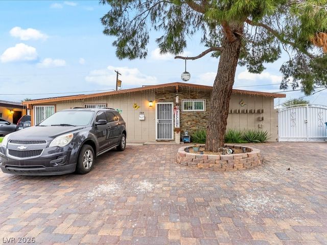 3304 East Owens Avenue, North Las Vegas, NV 89030