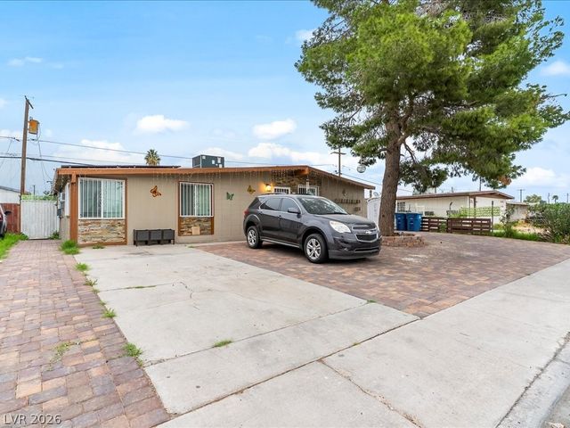 3304 East Owens Avenue, North Las Vegas, NV 89030