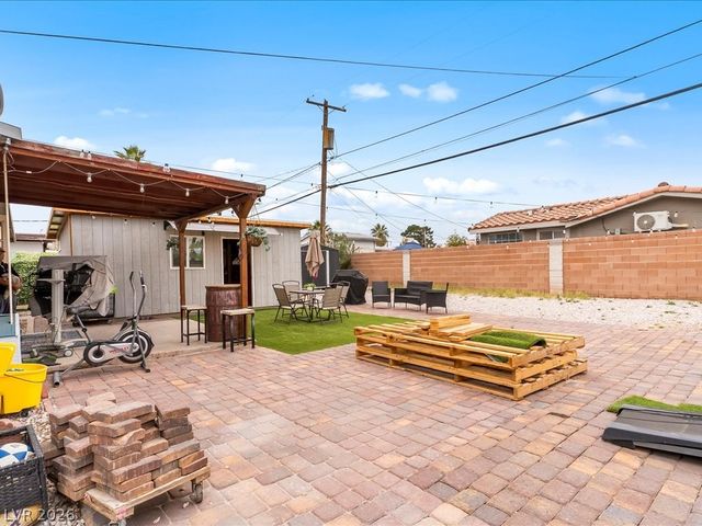 3304 East Owens Avenue, North Las Vegas, NV 89030