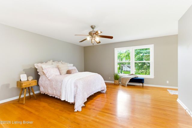 12403 Tamworth Ct, Louisville, KY 40299