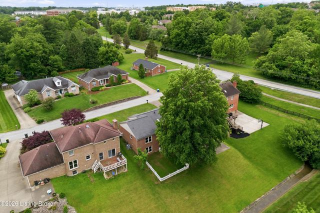 12403 Tamworth Ct, Louisville, KY 40299