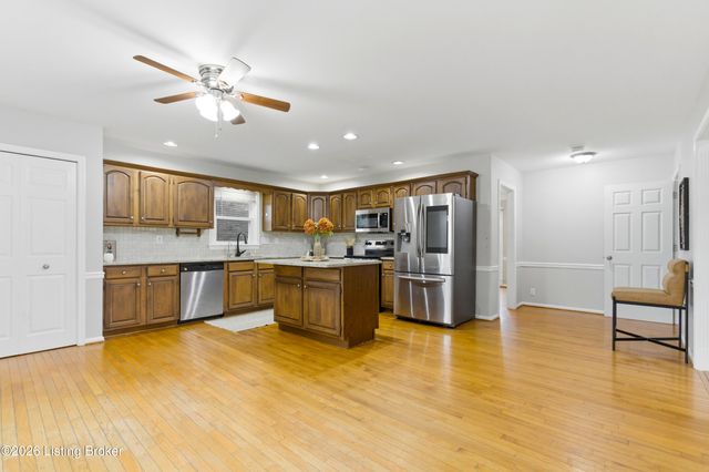 12403 Tamworth Ct, Louisville, KY 40299