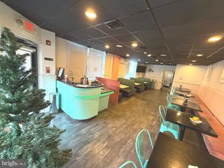 1439 VINE ST, Philadelphia, PA 19102