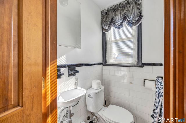 235 Burnsford Avenue, Bridgeport, CT 06606