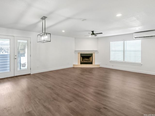 755 CAVALIER, San Antonio, TX 78225