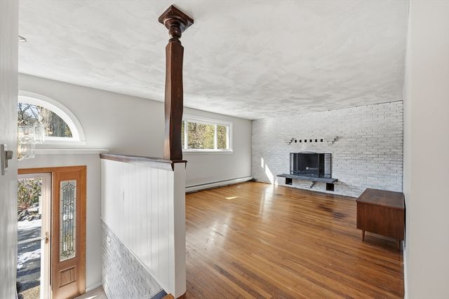 43 Little John Drive, Billerica, MA 01821