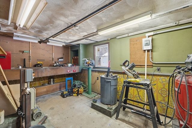 43 Little John Drive, Billerica, MA 01821