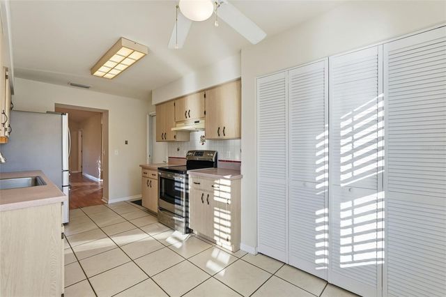 939 SANDYWOOD DRIVE, Brandon, FL 33510