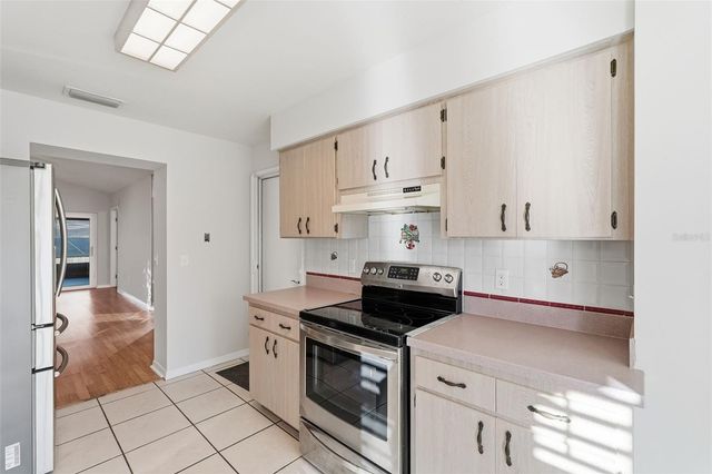 939 SANDYWOOD DRIVE, Brandon, FL 33510