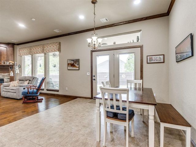 2713 SE 8th Street, Moore, OK 73160