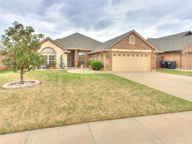2713 SE 8th Street, Moore, OK 73160
