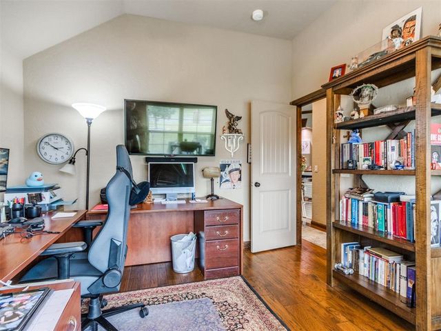 2713 SE 8th Street, Moore, OK 73160