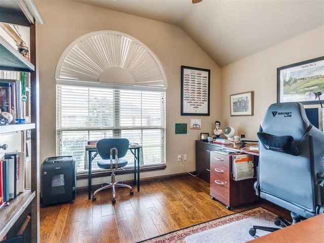 2713 SE 8th Street, Moore, OK 73160