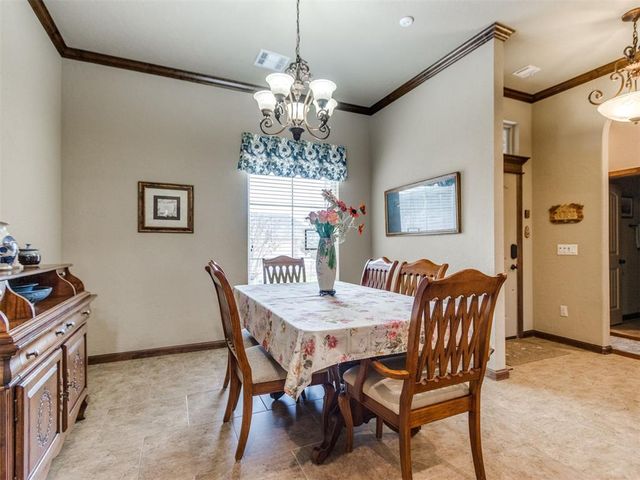 2713 SE 8th Street, Moore, OK 73160