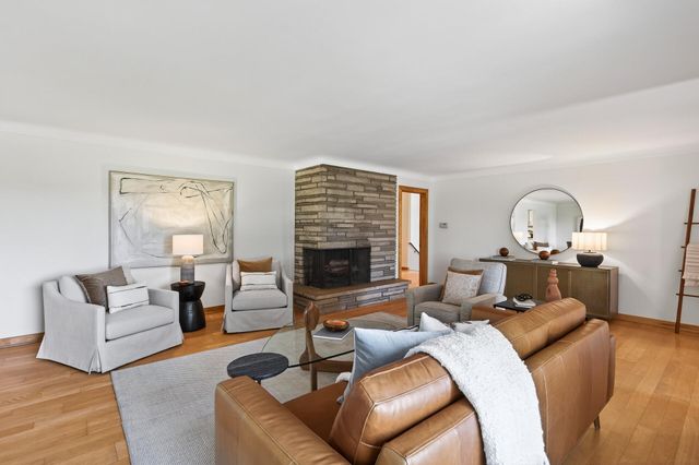 1544 Mississippi River Boulevard S, Saint Paul, MN 55116