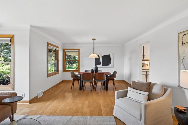 1544 Mississippi River Boulevard S, Saint Paul, MN 55116