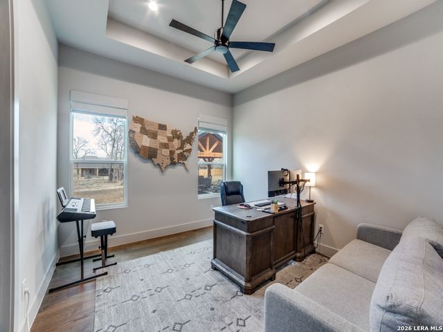 196 Bobby Lynn, Adkins, TX 78101