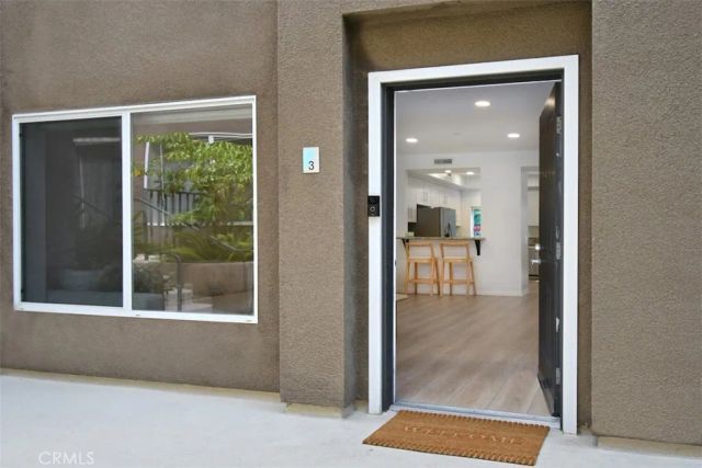 10918 Morrison Street 3, North Hollywood, CA 91601