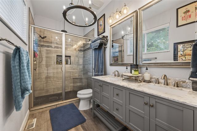 2300 N Edgewood Terrace, Fort Worth, TX 76103