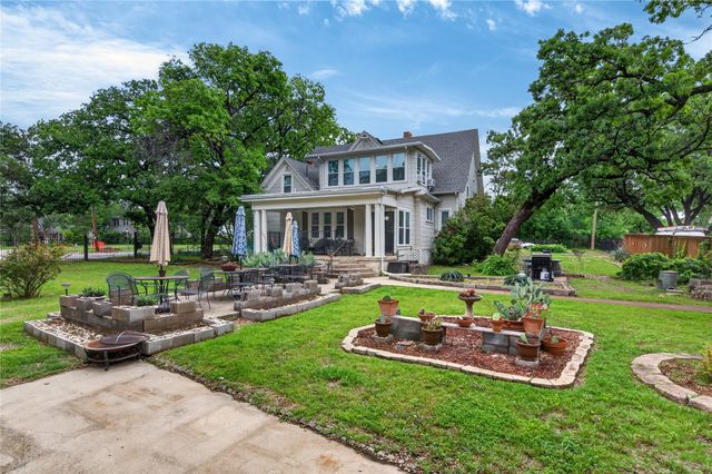 2300 N Edgewood Terrace, Fort Worth, TX 76103