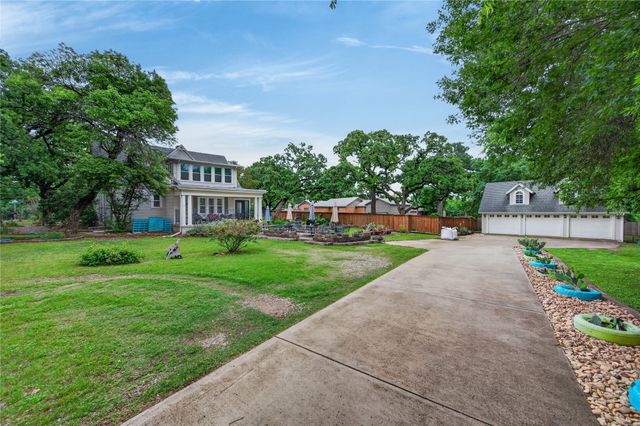 2300 N Edgewood Terrace, Fort Worth, TX 76103