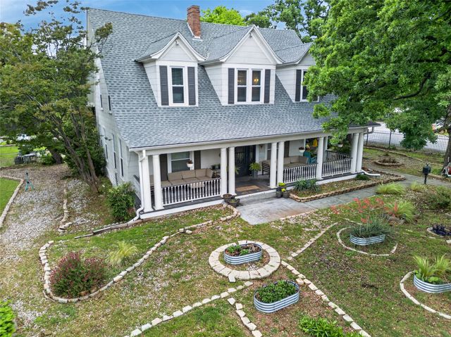 2300 N Edgewood Terrace, Fort Worth, TX 76103