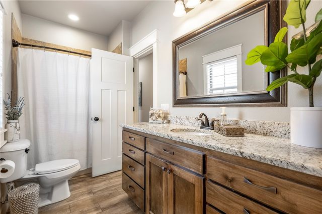 1913 Haxton Lane, Cave Springs, AR 72713