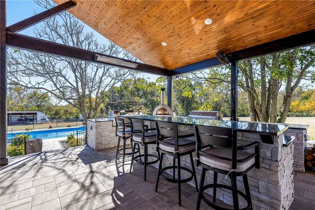 1913 Haxton Lane, Cave Springs, AR 72713