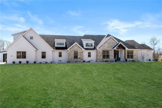 1913 Haxton Lane, Cave Springs, AR 72713