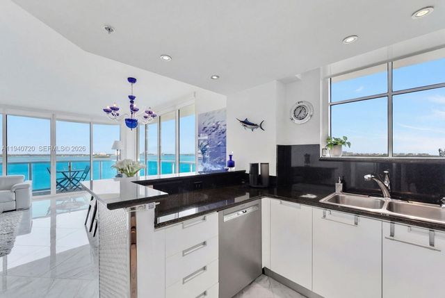 1881 79th St Cswy 1002, North Bay Village, FL 33141