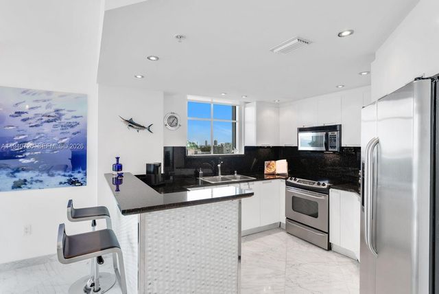 1881 79th St Cswy 1002, North Bay Village, FL 33141