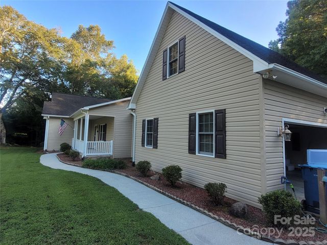 320 McClamrock Road, Mocksville, NC 27028