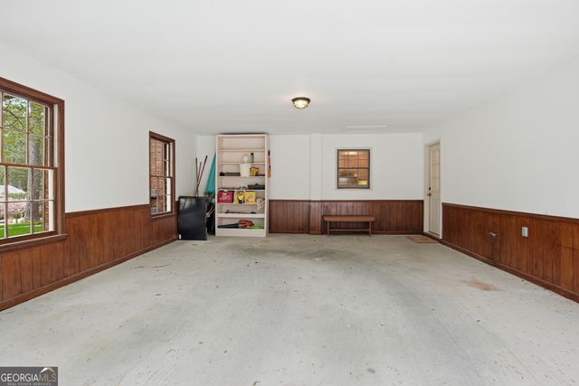 5465 Trowbridge Drive, Dunwoody, GA 30338