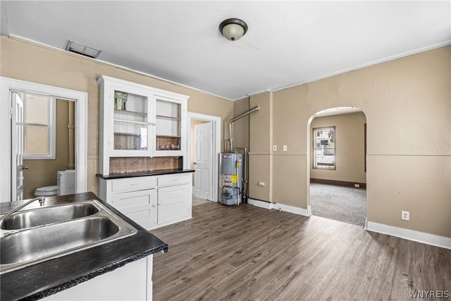 98 Howell Street, Buffalo, NY 14207