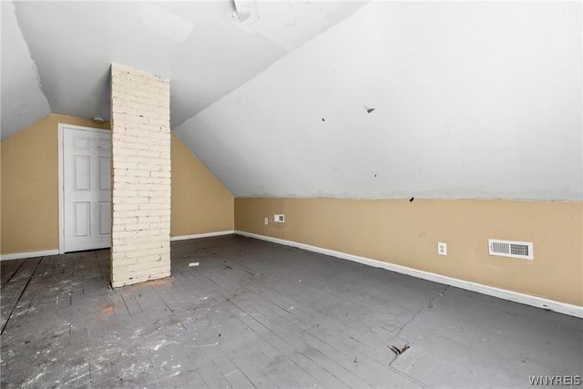 98 Howell Street, Buffalo, NY 14207