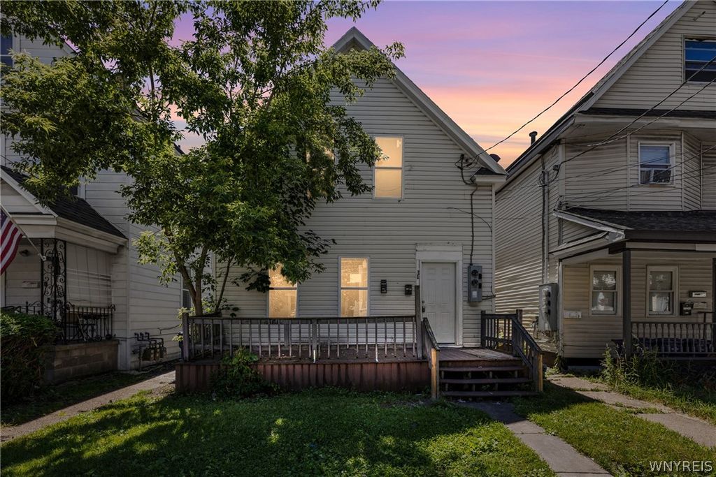 98 Howell Street, Buffalo, NY 14207