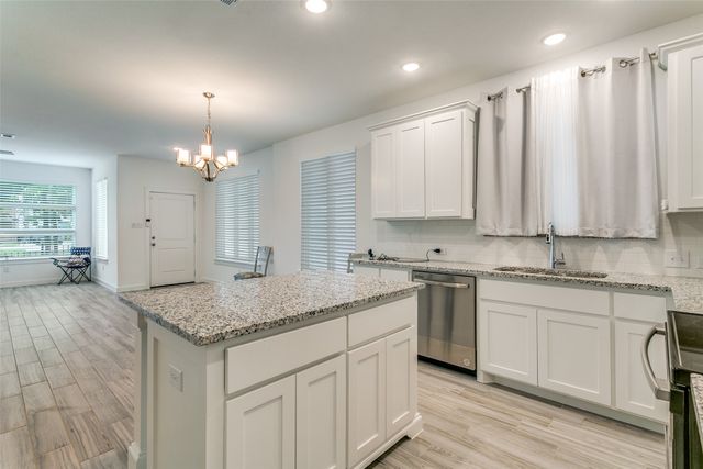 326 Oakbend Drive 16, Lewisville, TX 75067