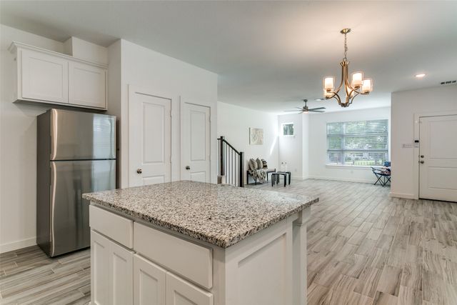 326 Oakbend Drive 16, Lewisville, TX 75067