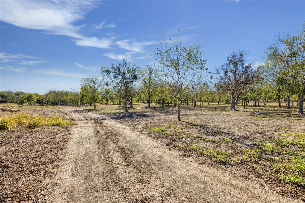 10719 San Jose Ave, Del Valle, TX 78617