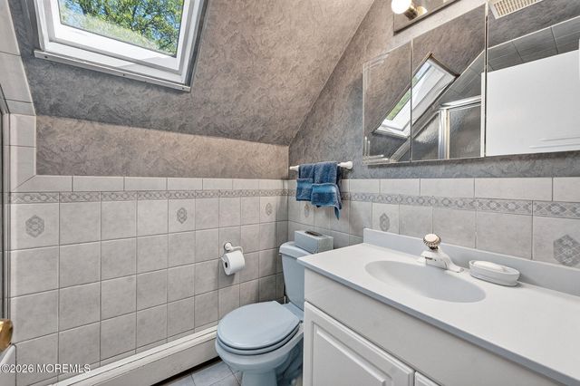 29 Ormont Lane, Aberdeen, NJ 07747