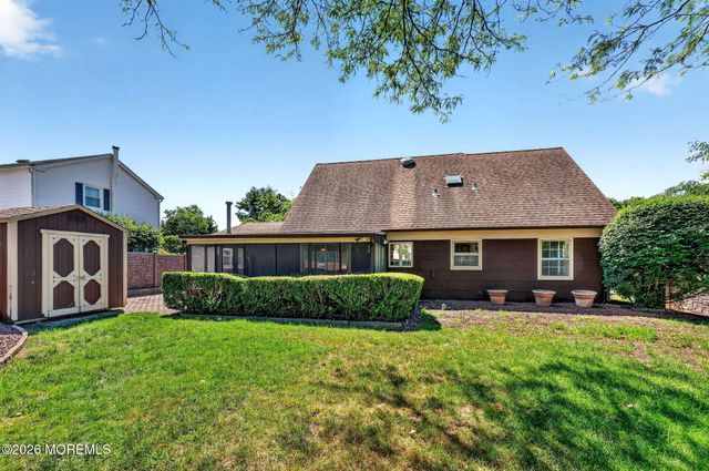 29 Ormont Lane, Aberdeen, NJ 07747
