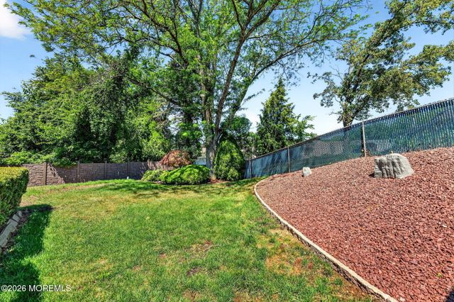 29 Ormont Lane, Aberdeen, NJ 07747
