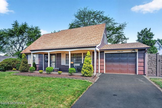 29 Ormont Lane, Aberdeen, NJ 07747
