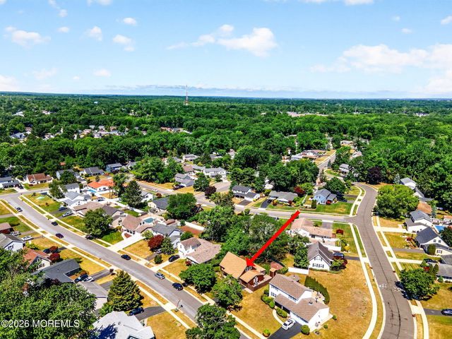 29 Ormont Lane, Aberdeen, NJ 07747
